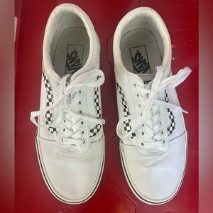 Men’s size 8- VANS off the wall lace up white canvas with checkerboard